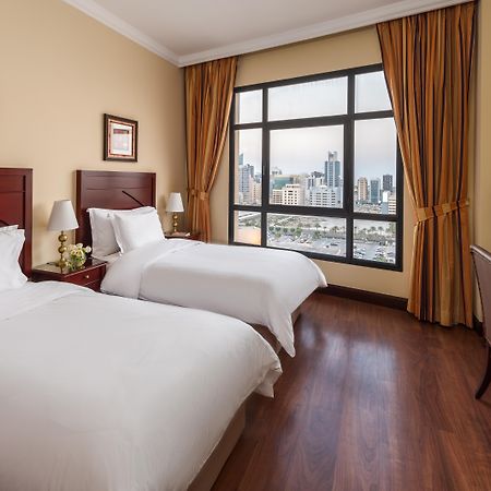 Mercure Grand Hotel Seef - All Suites Manáma Exteriér fotografie